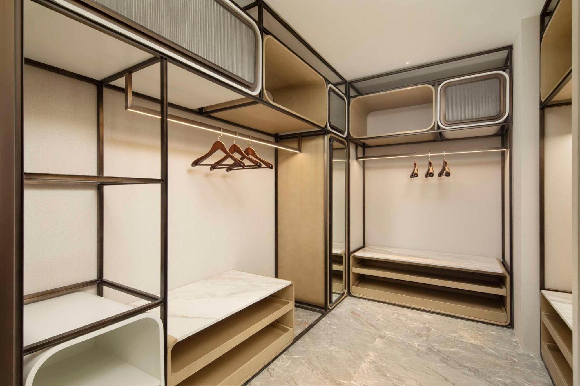 ホテル Doubletree By Hilton Kunming Airport エクステリア 写真