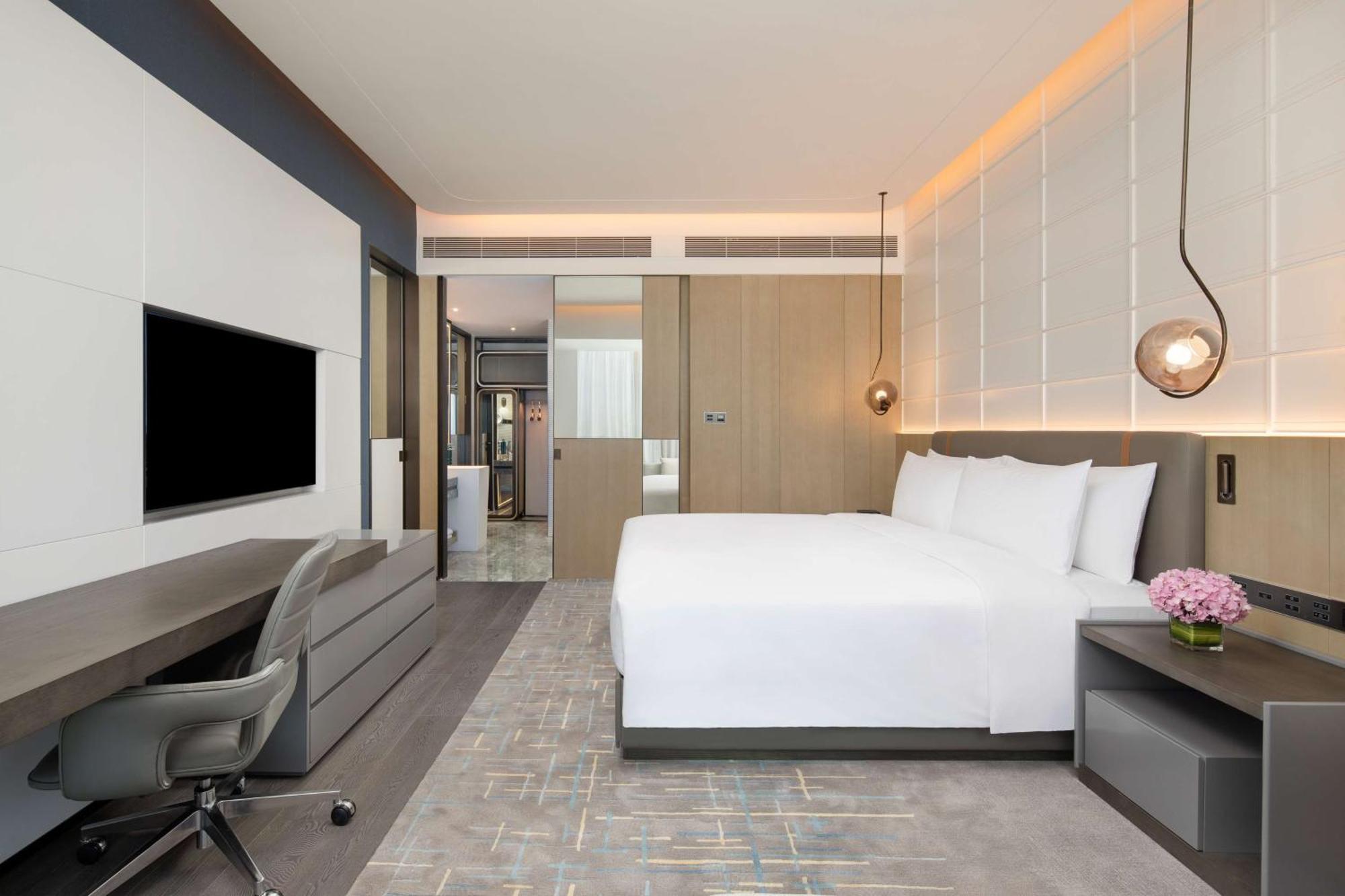 ホテル Doubletree By Hilton Kunming Airport エクステリア 写真