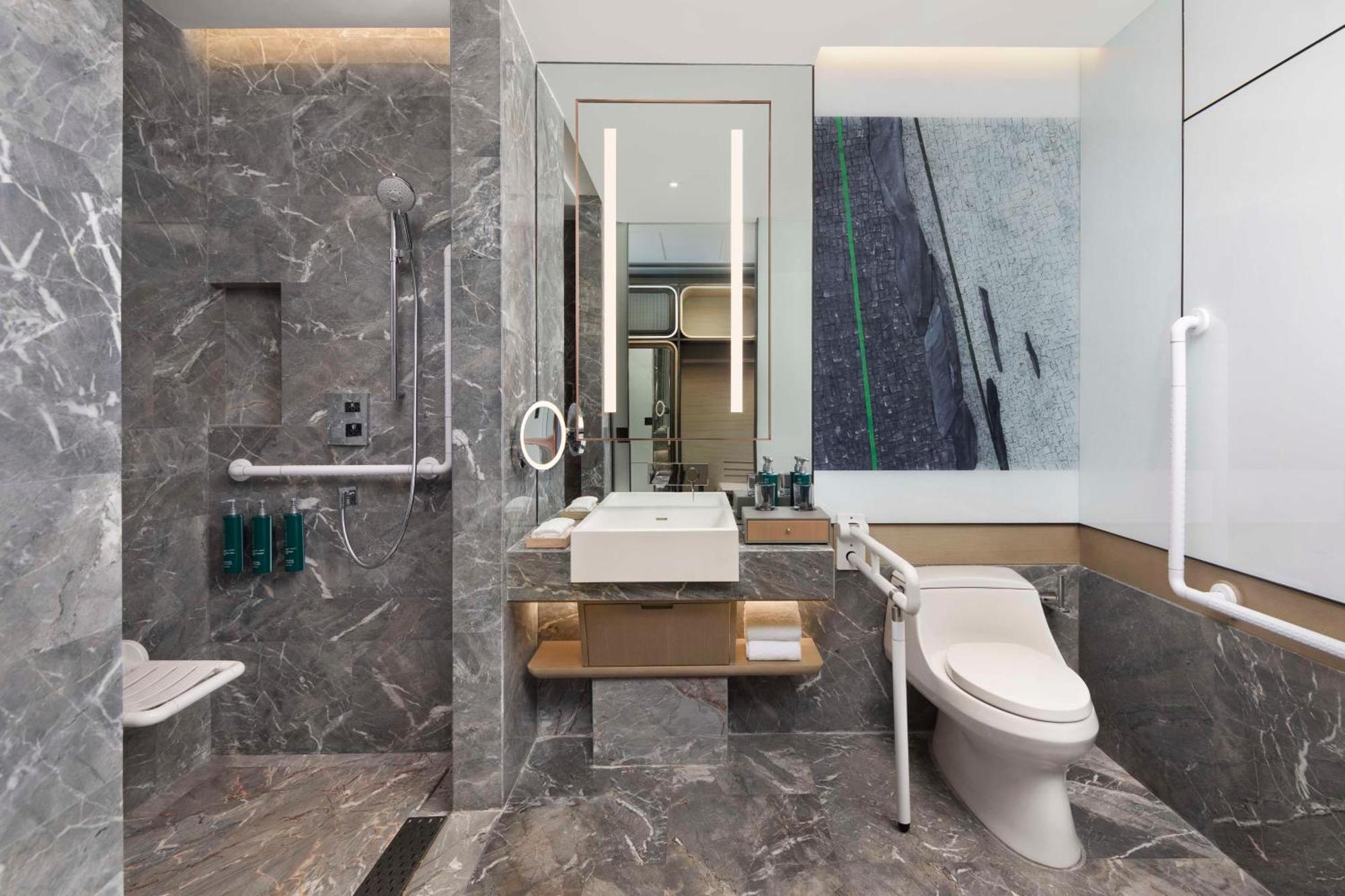 ホテル Doubletree By Hilton Kunming Airport エクステリア 写真