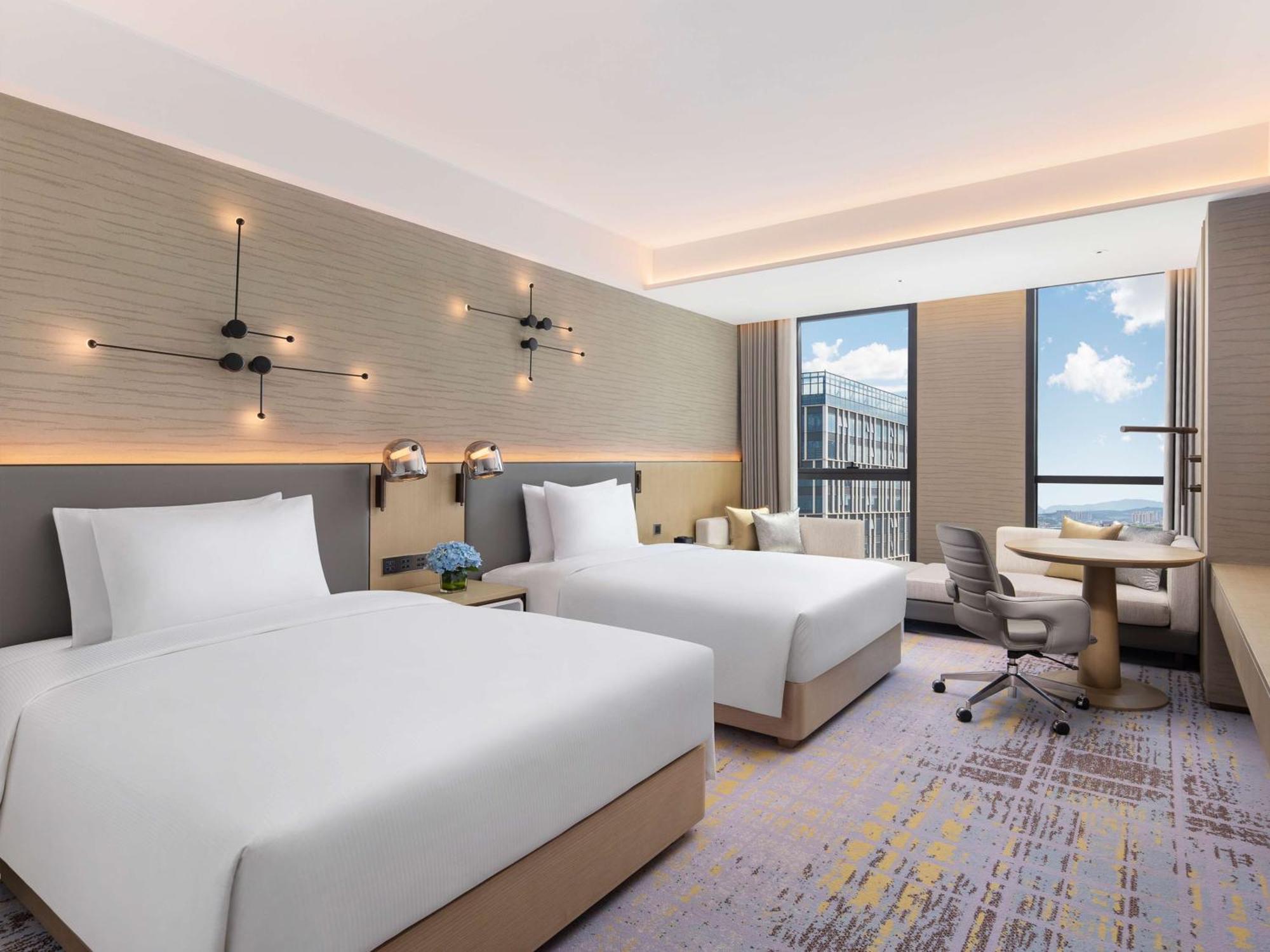 ホテル Doubletree By Hilton Kunming Airport エクステリア 写真